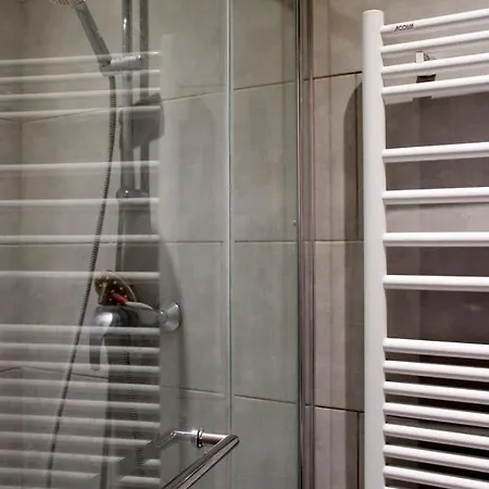 Διαμέρισμα Cosy 27m In The 8th District Of *