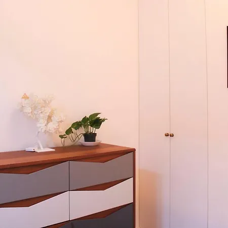 Διαμέρισμα Cosy 27m In The 8th District Of Παρίσι